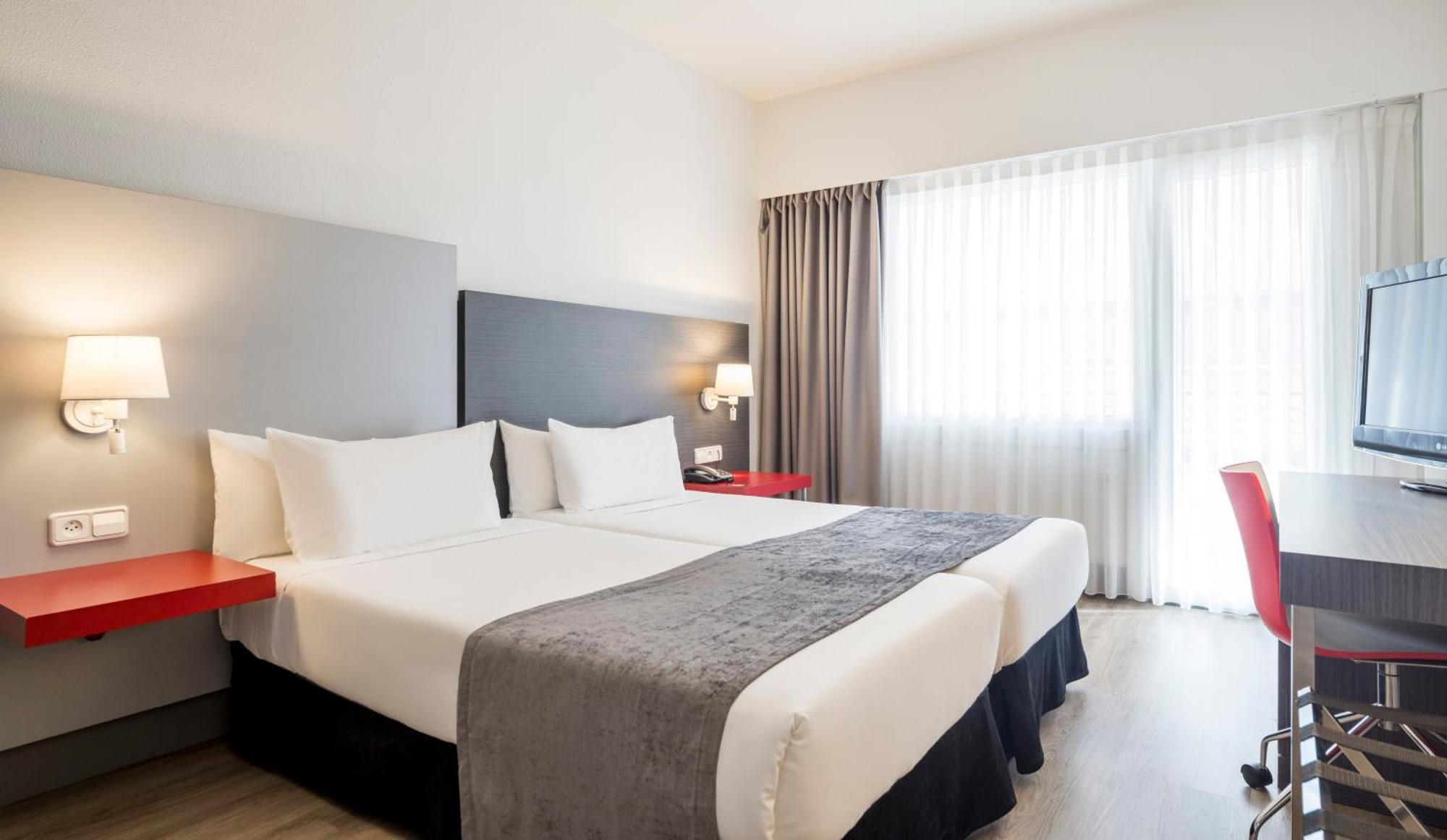 Ilunion Romareda Hotel Zaragoza Eksteriør billede